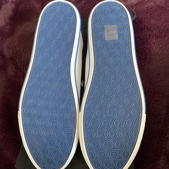 New Chanel Sneakers Shoes Size 41 Approx size 10US White Blue w/dust bag CC Auth - Picture 6 of 6